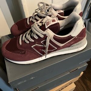 New balance 574 classic burgundy